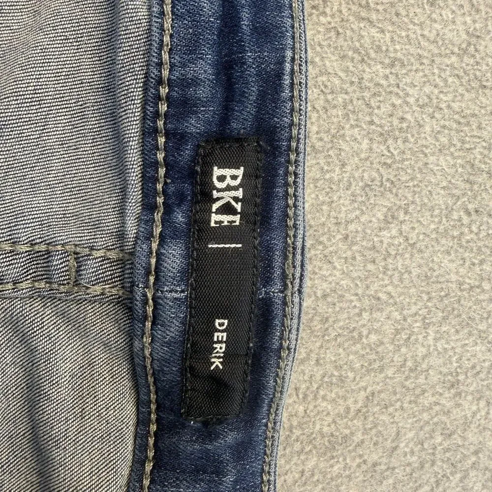 BKE Jeans Men's 42x32 Blue Straight Leg Whiskered Distressed Bootcut Relaxed